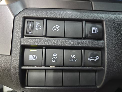Used 2025 Toyota 4Runner TRD Off-Road Premium AWD/4WD image 23