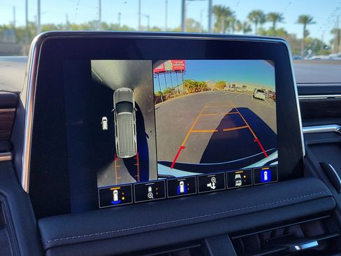 Used 2024 Chevrolet Tahoe Z71 w/ Luxury Package image 26