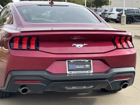 Used 2025 Ford Mustang Premium RWD image 8