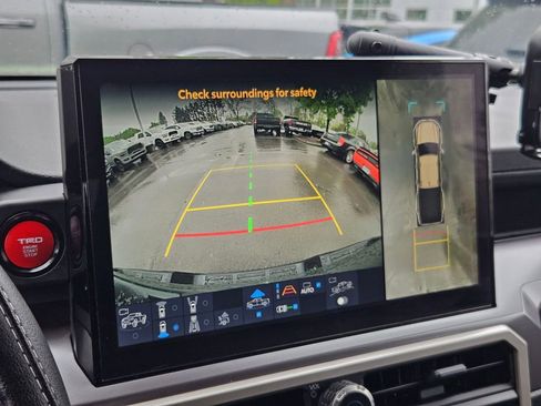 Used 2025 Toyota Tacoma TRD Off-Road w/ TRD Off Road Premium Package AWD/4WD image 24