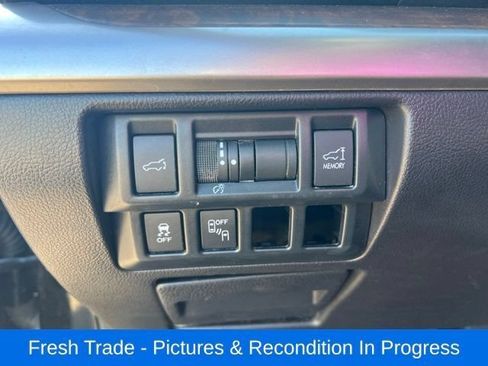 Used 2016 Subaru Outback 2.5i Limited AWD/4WD image 16