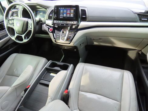 Used 2018 Honda Odyssey Elite image 13