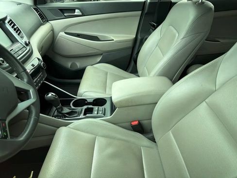 Used 2018 Hyundai Tucson Value FWD image 10