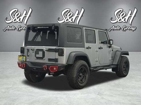 Used 2014 Jeep Wrangler Unlimited Sport w/ Connectivity Group AWD/4WD image 15