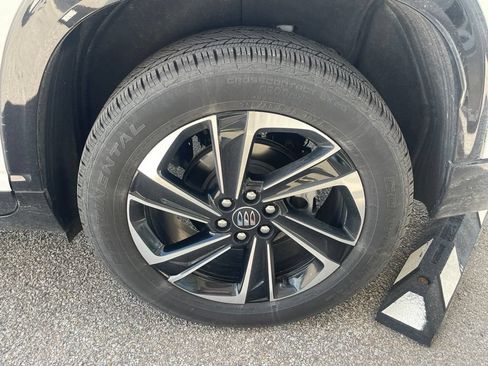 Certified 2026 Buick Enclave Sport Touring FWD image 5