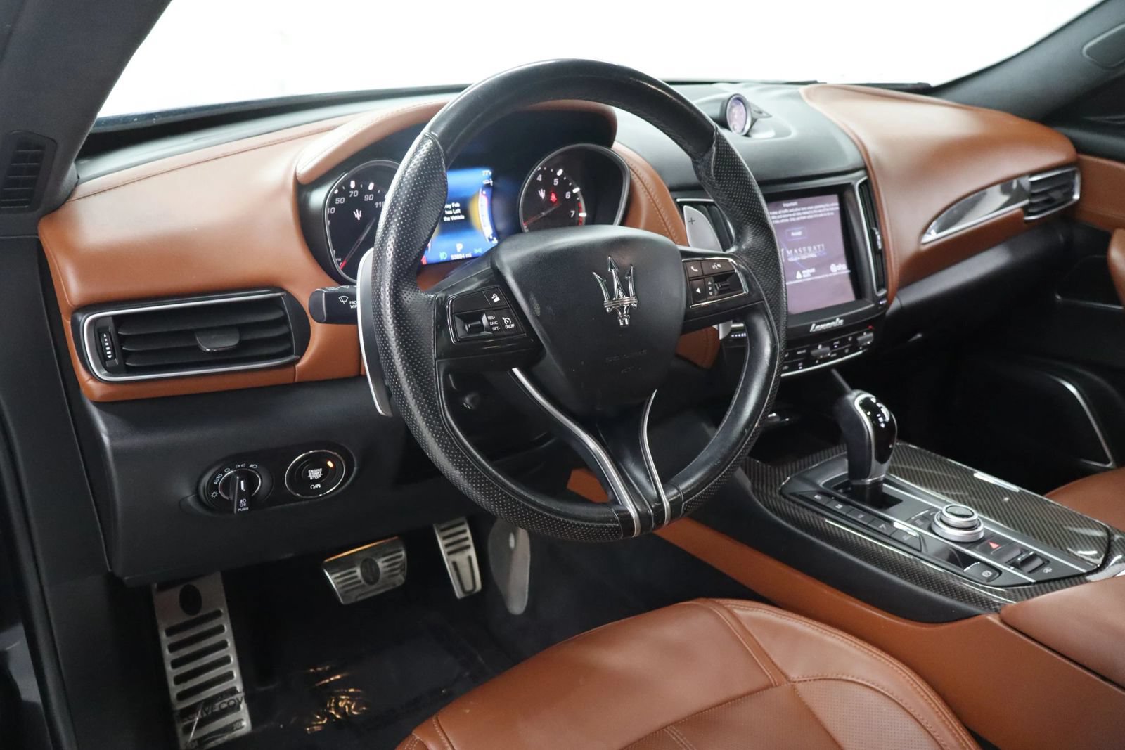 Used 2017 Maserati Levante S AWD/4WD image 19