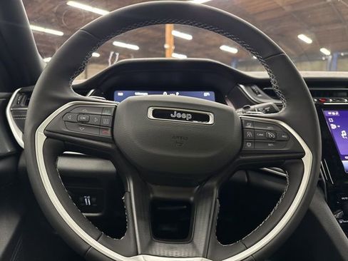 New 2026 Jeep Grand Cherokee Laredo image 15