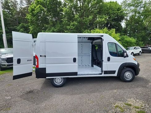 New 2024 RAM ProMaster 3500 w/ Convenience Group image 12