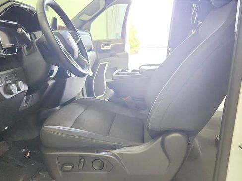 Used 2024 Chevrolet Silverado 1500 LT image 22