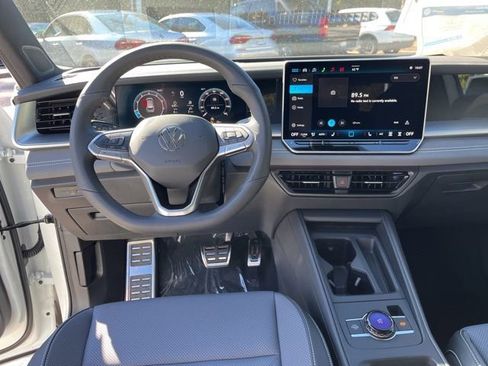 New 2026 Volkswagen Tiguan SE R-Line image 16