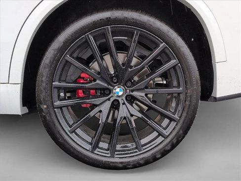 New 2026 BMW X5 xDrive40i w/ M Sport Package image 10