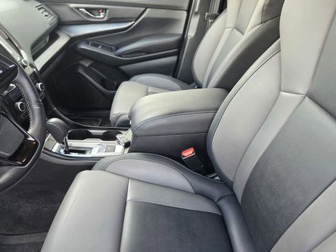 Used 2022 Subaru Ascent Onyx Edition image 12