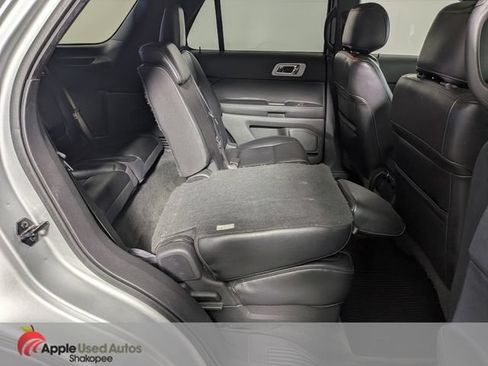 Used 2011 Ford Explorer XLT w/ 202A Rapid Spec Order Code AWD/4WD image 43