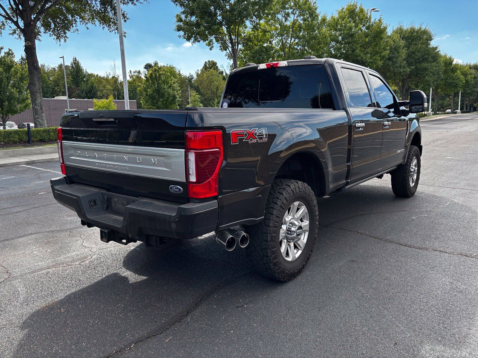 Used 2022 Ford F250 Platinum AWD/4WD image 5