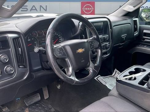 Used 2017 Chevrolet Silverado 2500 LT AWD/4WD image 16