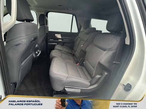 Used 2025 Ford Expedition Max Active AWD/4WD image 27