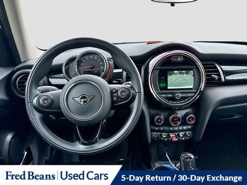 Used 2021 MINI Cooper 4-Door Hardtop FWD image 30