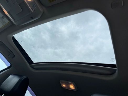 Used 2019 Toyota Tundra Platinum image 16