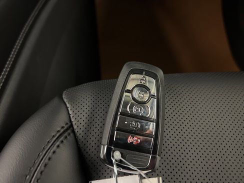 Used 2026 Lincoln Corsair Premiere image 41