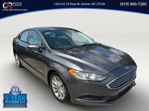 Used 2017 Ford Fusion S FWD image 1