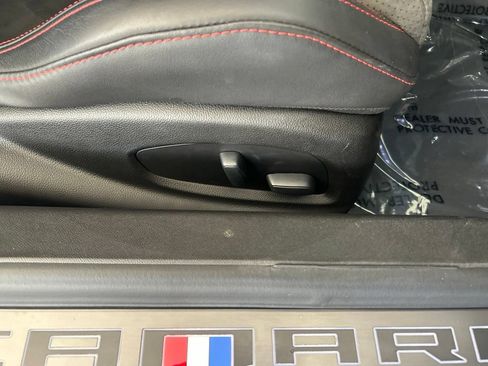 Used 2021 Chevrolet Camaro ZL1 RWD image 29