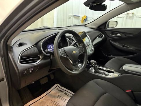Used 2023 Chevrolet Malibu LT FWD image 24
