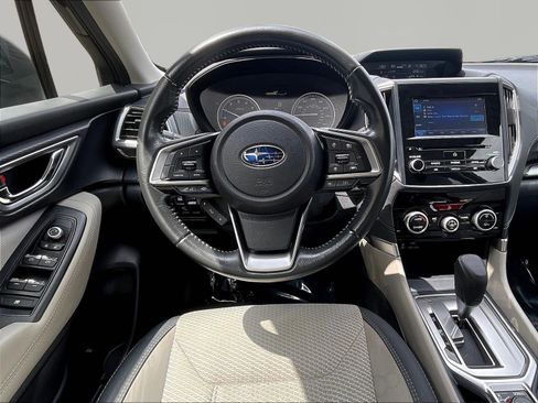 Used 2019 Subaru Forester Premium AWD/4WD image 8