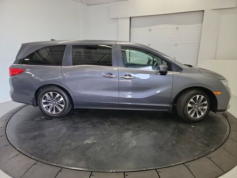 Certified 2024 Honda Odyssey EX-L image 11