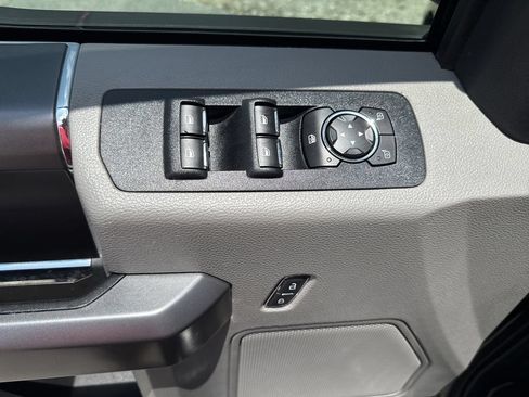 Used 2020 Ford F150 XLT w/ Equipment Group 302A Luxury RWD image 11