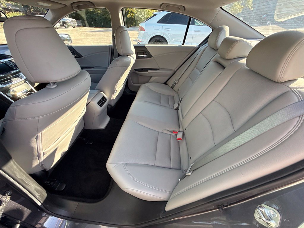 Used 2015 Honda Accord EX-L image 27
