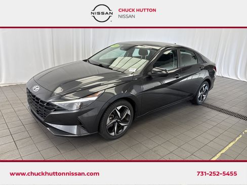Used 2023 Hyundai Elantra SEL w/ Convenience Package image 1