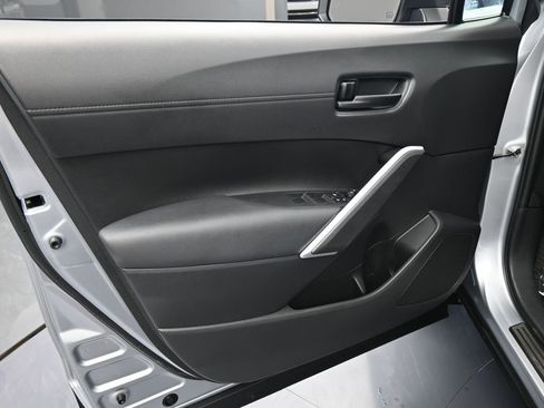 Used 2023 Toyota Corolla Cross LE image 15