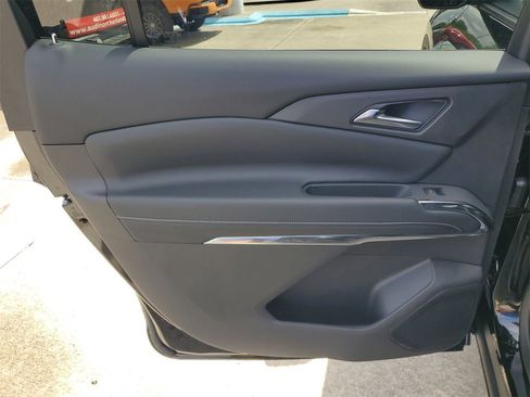 New 2026 Chevrolet Traverse LT w/ Driver Confidence Package image 9