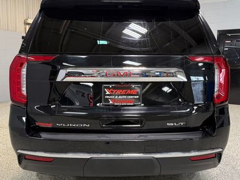 Used 2023 GMC Yukon SLT w/ SLT Premium Package AWD/4WD image 5