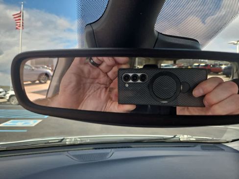 Used 2024 Chrysler Pacifica Touring-L image 42