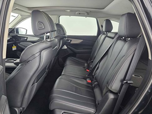 New 2025 Acura MDX w/Technology Package image 18
