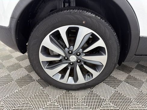 Used 2021 Buick Encore Preferred w/ Safety Package image 18