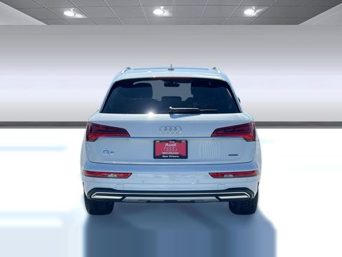 Certified 2023 Audi Q5 Premium w/ Convenience Package image 10