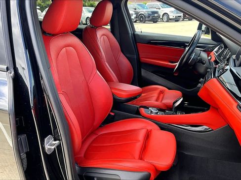 Used 2022 BMW X2 M35i w/ Shadowloine Package image 9