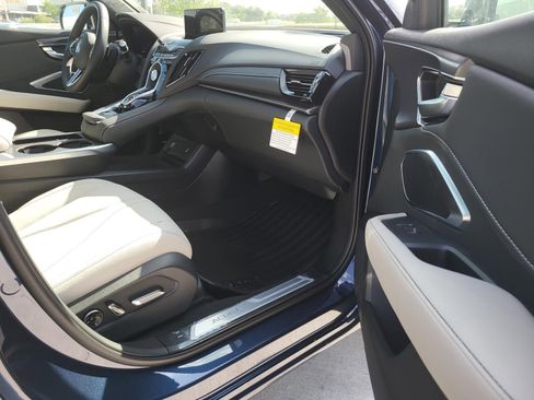 New 2026 Acura RDX SH-AWD image 8