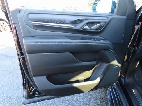 Used 2021 GMC Yukon XL Denali image 23