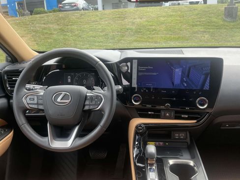 Used 2022 Lexus NX 350 AWD image 13