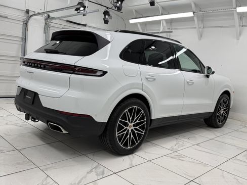 New 2026 Porsche Cayenne image 11