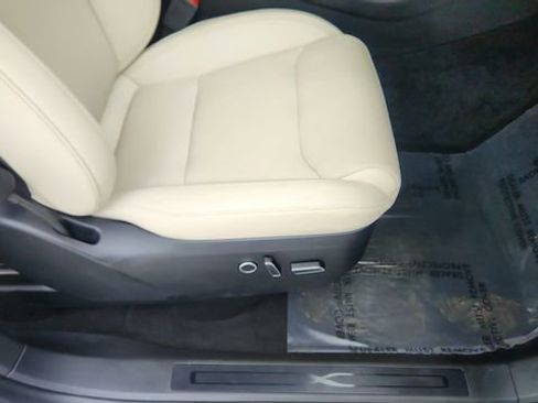 Used 2024 Tesla Model X image 21