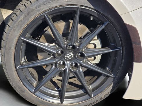 Used 2022 Toyota GR86 Premium RWD image 26