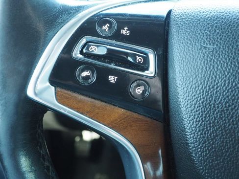 Used 2020 Cadillac Escalade ESV 4WD image 30