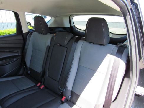 Used 2016 Ford Escape SE w/ SE Cold Weather Package AWD/4WD image 34