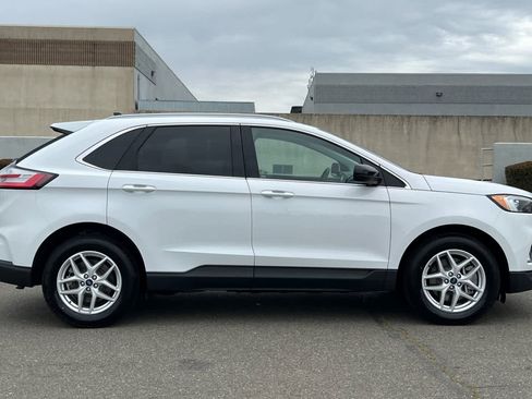 Used 2022 Ford Edge SEL w/ Convenience Package AWD/4WD image 6