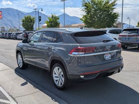 Used 2020 Volkswagen Atlas Cross Sport SE w/ Towing Package AWD/4WD image 8
