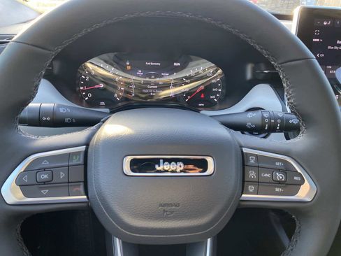 New 2026 Jeep Compass Limited image 12